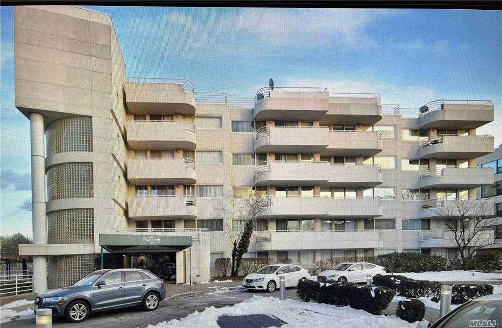 88 Cuttermill Road - Photo 1
