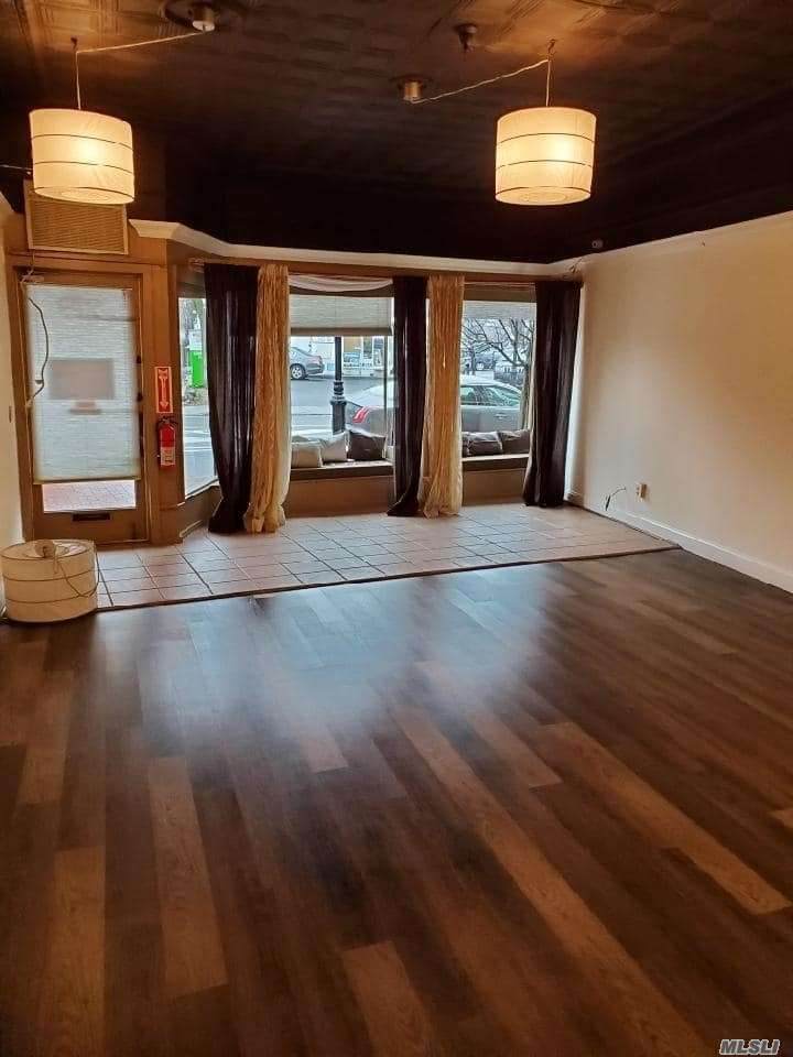 279 Railroad Avenue - Photo 1
