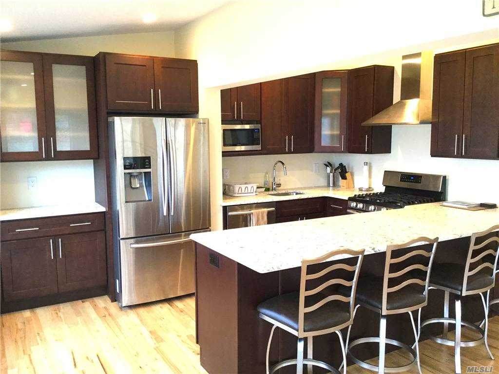 73 Tiana Road - Photo 1