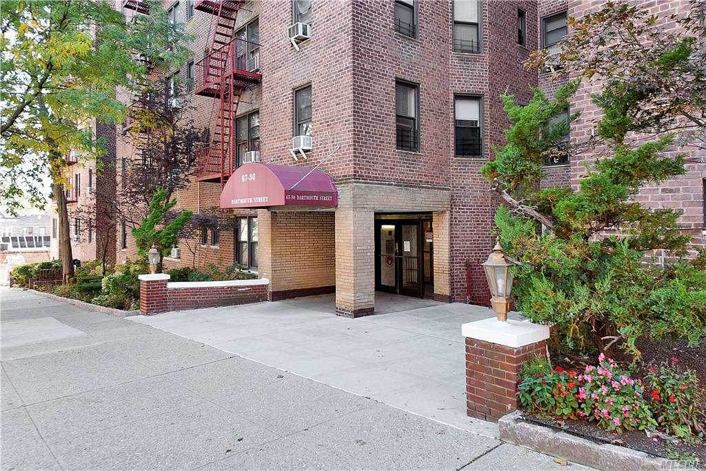 67-30 Dartmouth Street - Photo 1