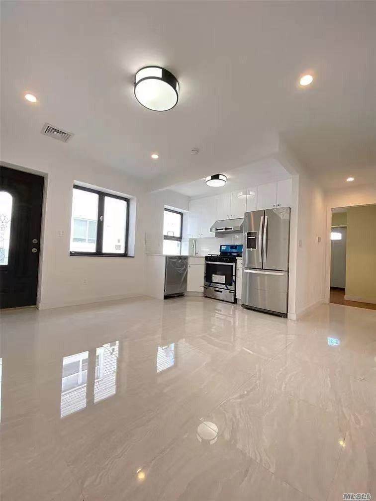 4535 Francis Lewis - Photo 1