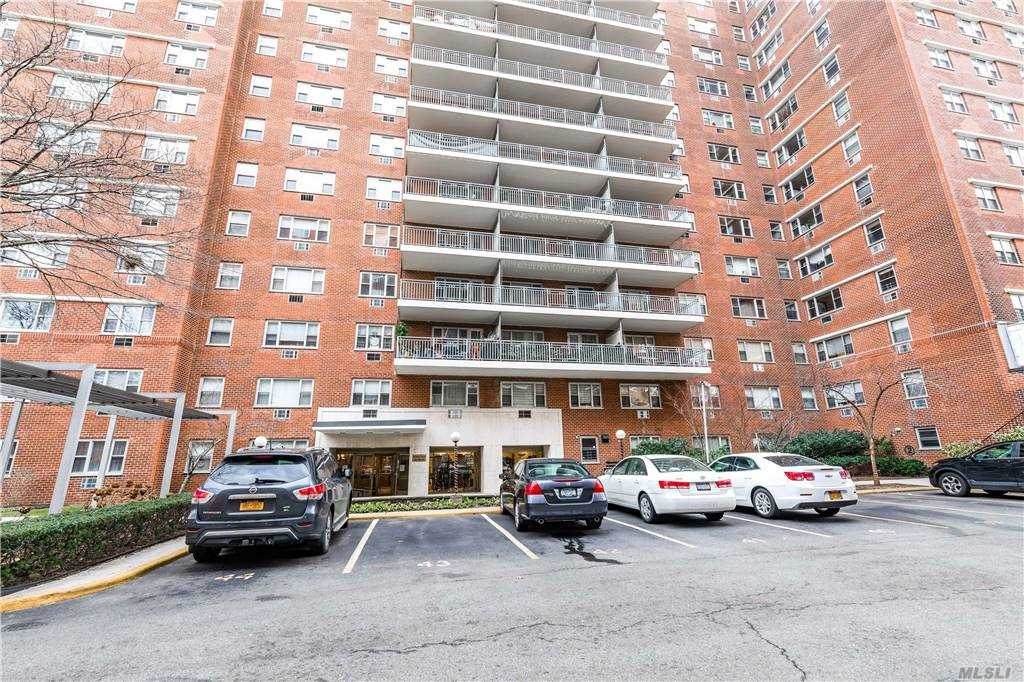52-40 39 Drive - Photo 1