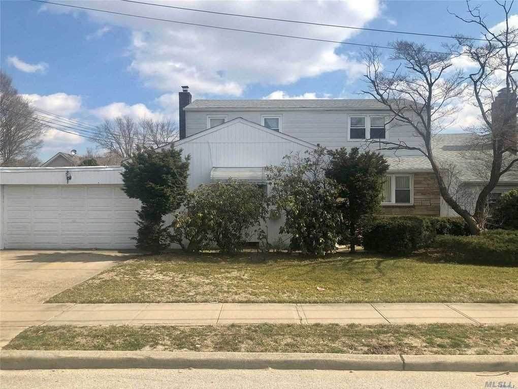 126 Averill - Photo 1