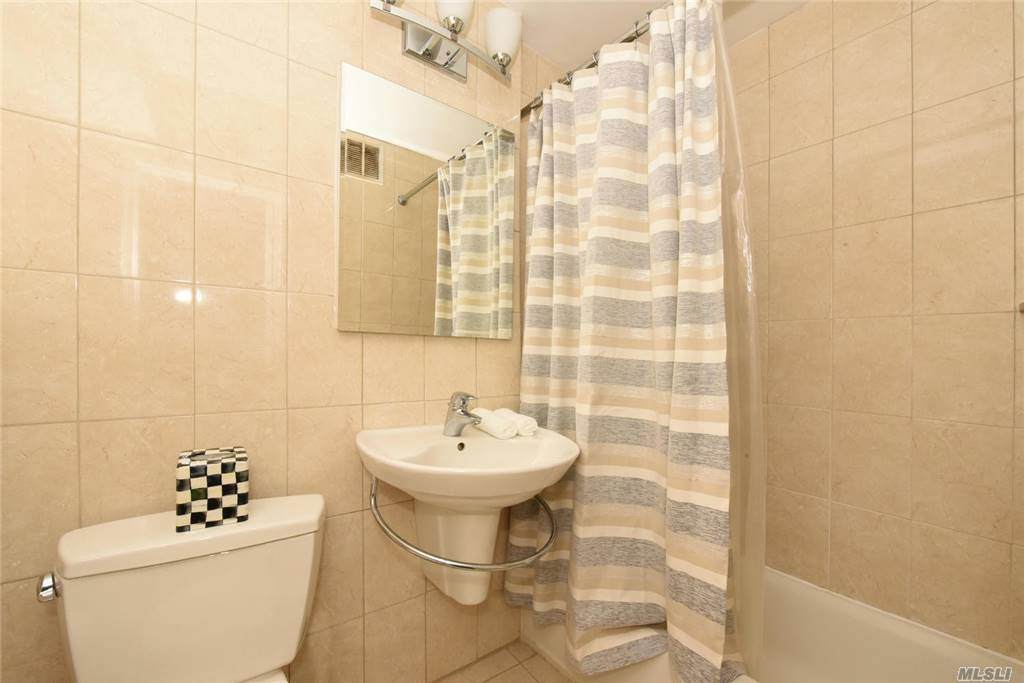 50 Hillpark Avenue - Photo 1
