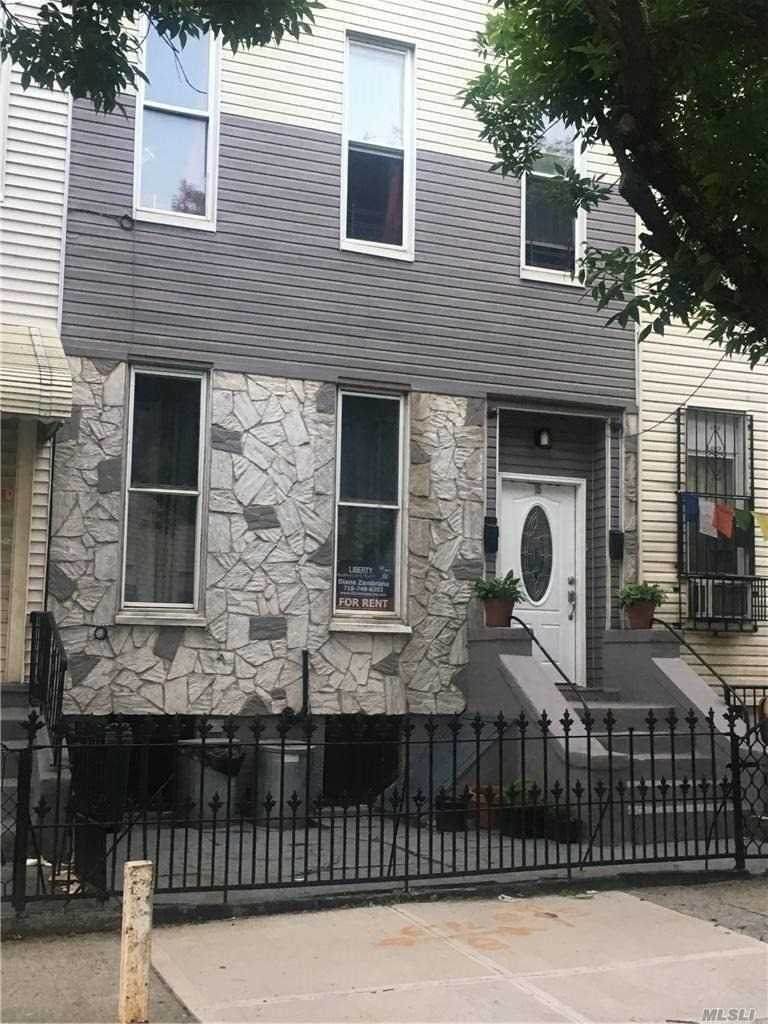 15 Ditmars Street - Photo 1
