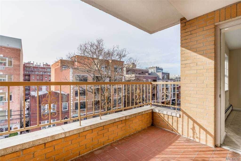 23-25 30th Drive - Photo 1