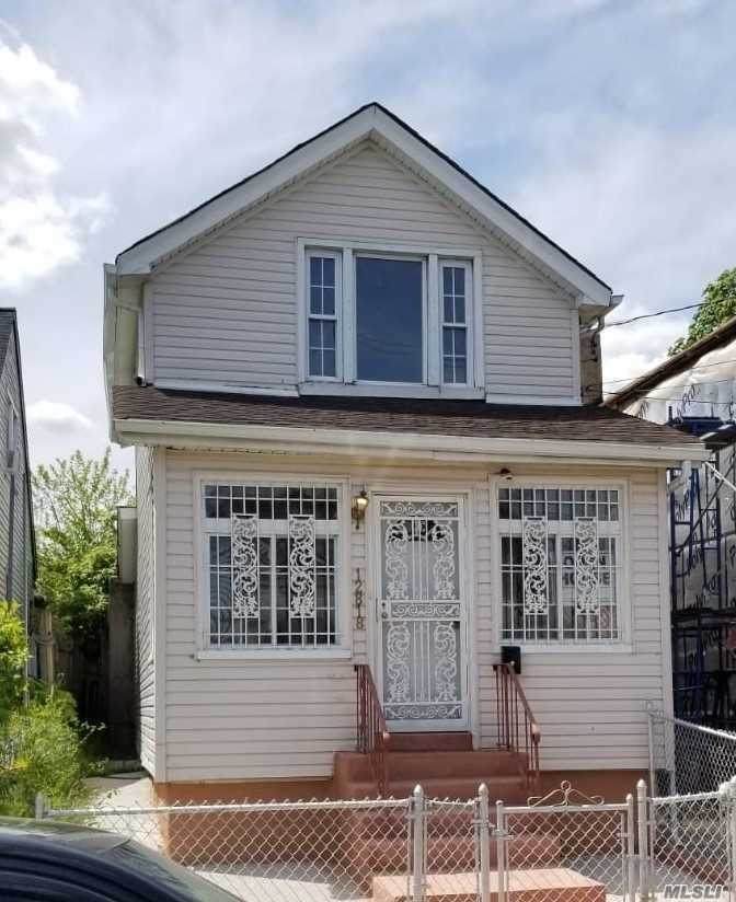 128-18 149th Street - Photo 1