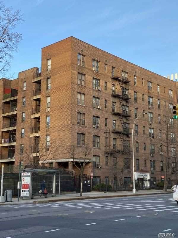 141-05 Northern Boulevard - Photo 1