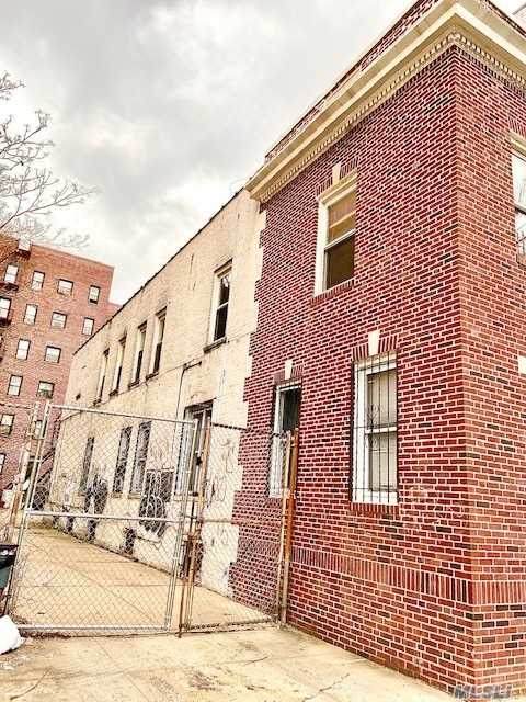 90-20 150th Street - Photo 1