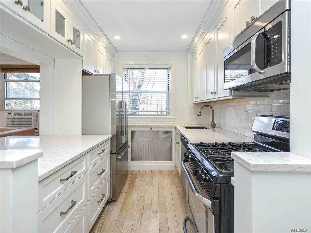 12 Edwards Street - Photo 1