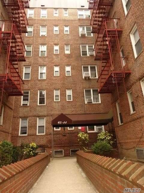 65-11 108 St - Photo 1