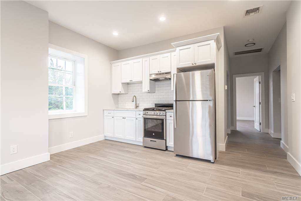 15 Saxon Avenue - Photo 1