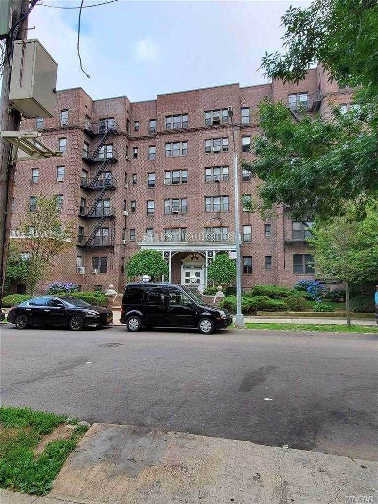 170-40 Highland Ave - Photo 1