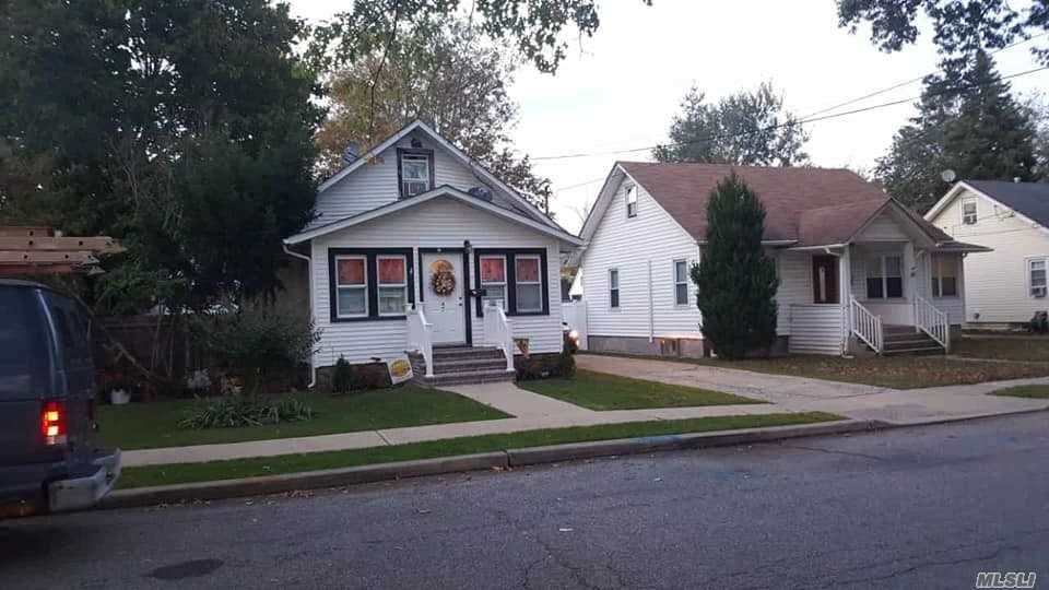 47 Stowe Avenue - Photo 1