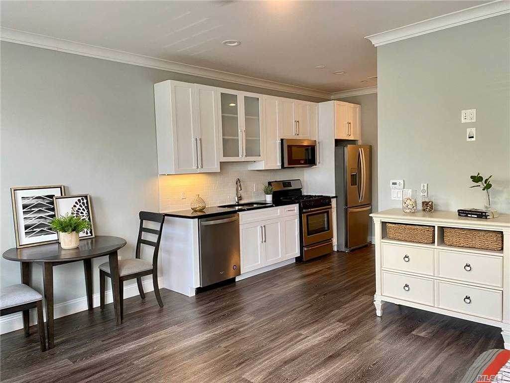 40 Elizabeth Street - Photo 1