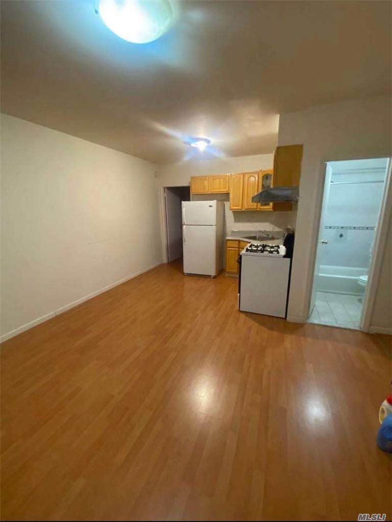 1349 80 Street - Photo 1