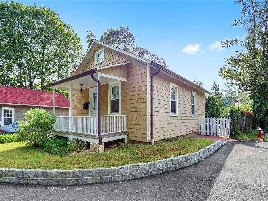 71B Mott Avenue - Photo 1