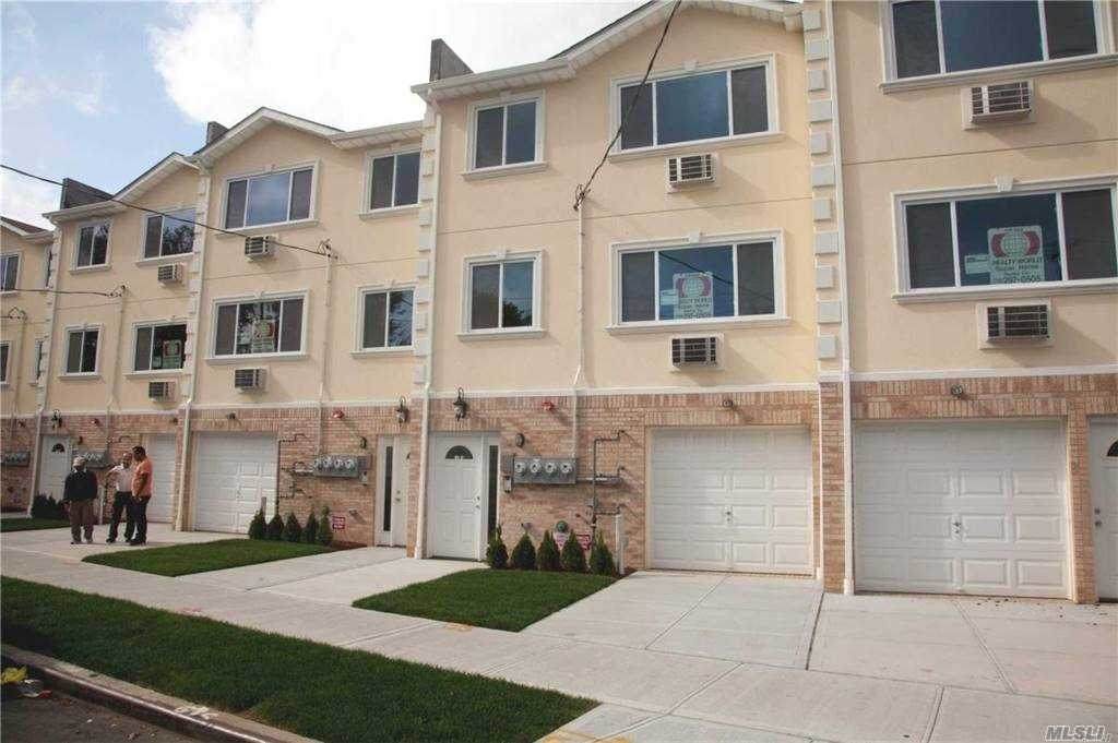 172-35 Baisley Boulevard - Photo 1