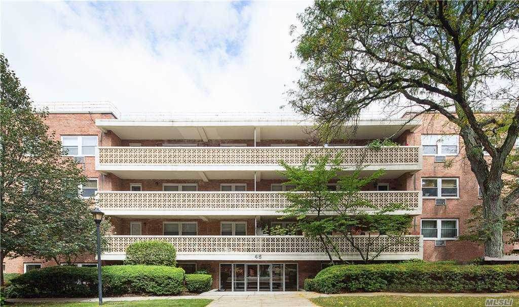 45 Hillpark Avenue - Photo 1