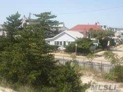 137 Cedarhurst - Photo 1