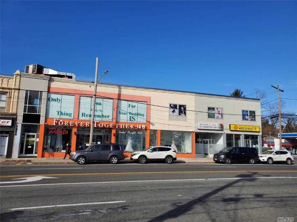 11 Northern Boulevard - Photo 1