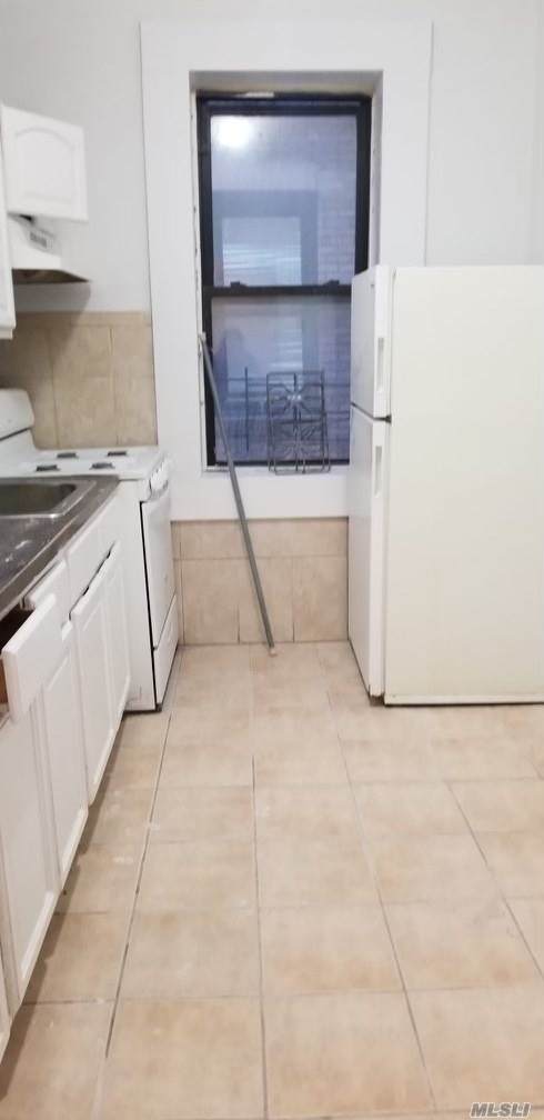 35-52 94th St - Photo 1