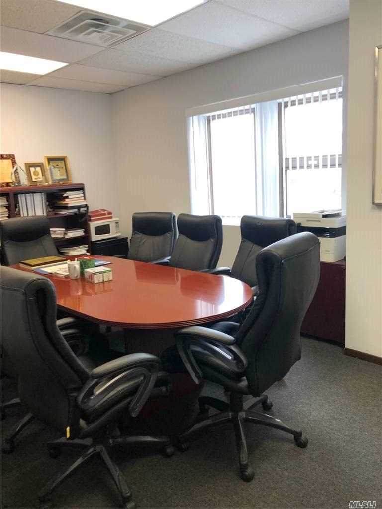 95 Broadway - Photo 1