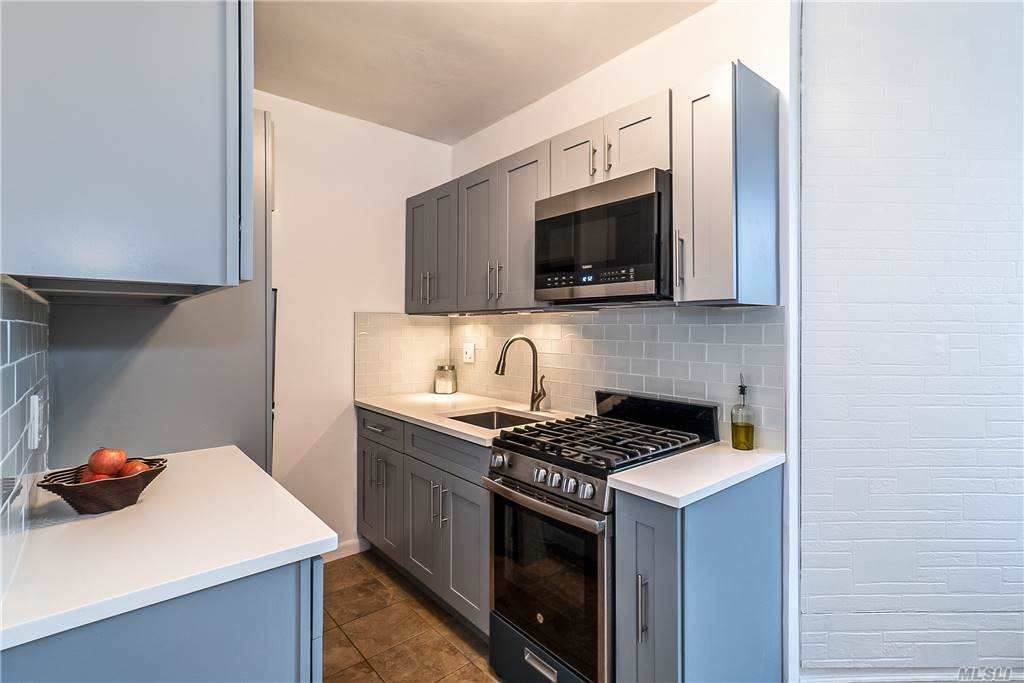 3015 Hobart Street - Photo 1