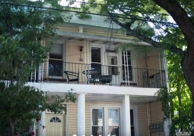 418 Essex Street - Photo 1