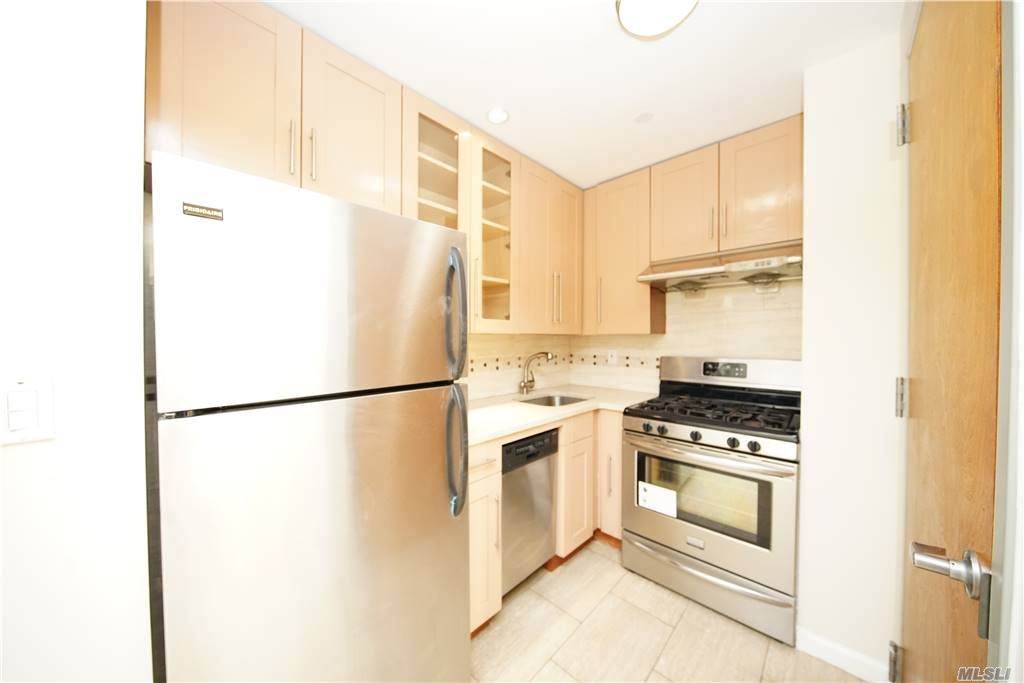 95-08 65 Road - Photo 1
