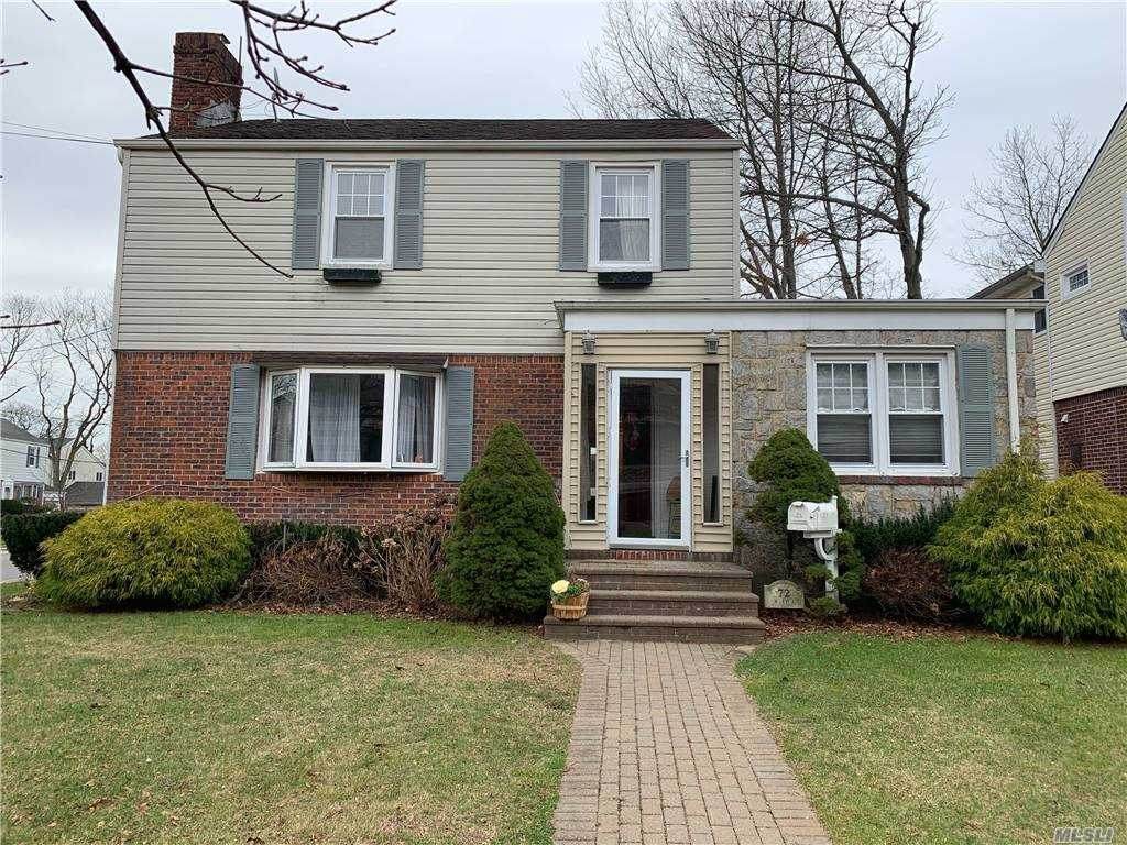72 Waverly Avenue - Photo 1