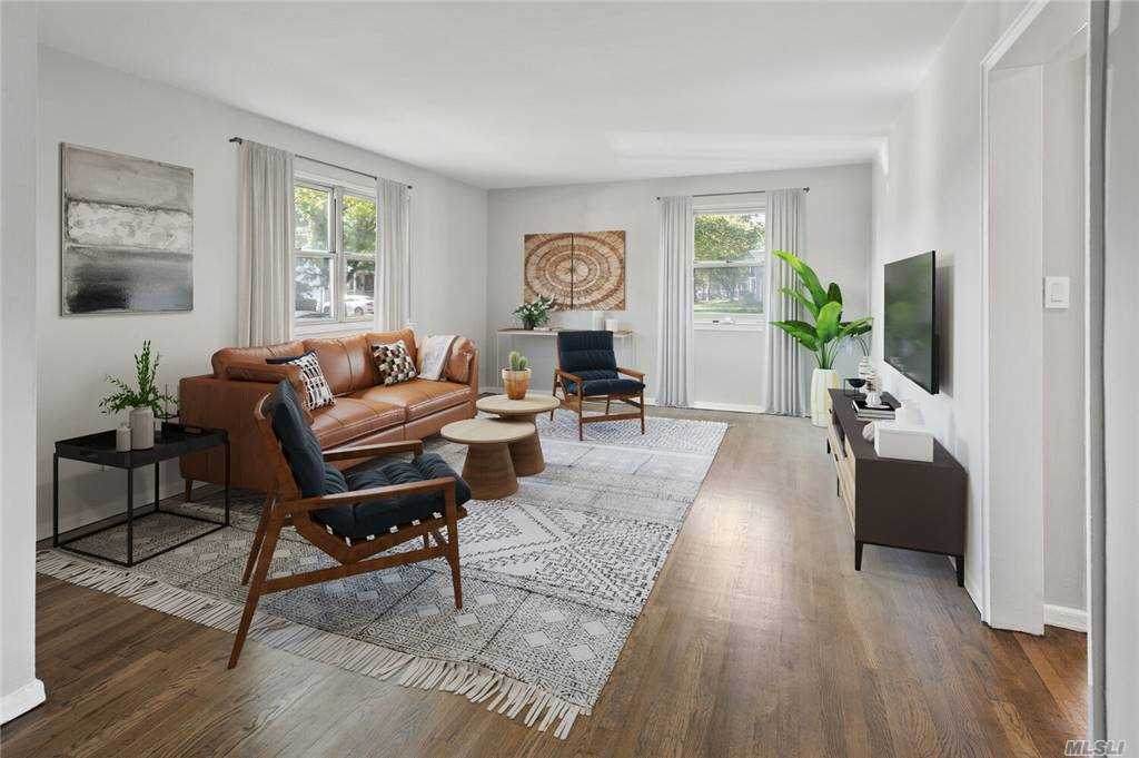 81-15 268 Street - Photo 1