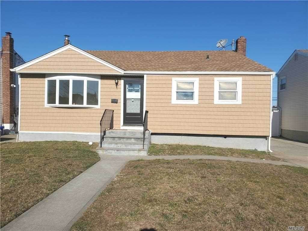 74 Howard Avenue - Photo 1
