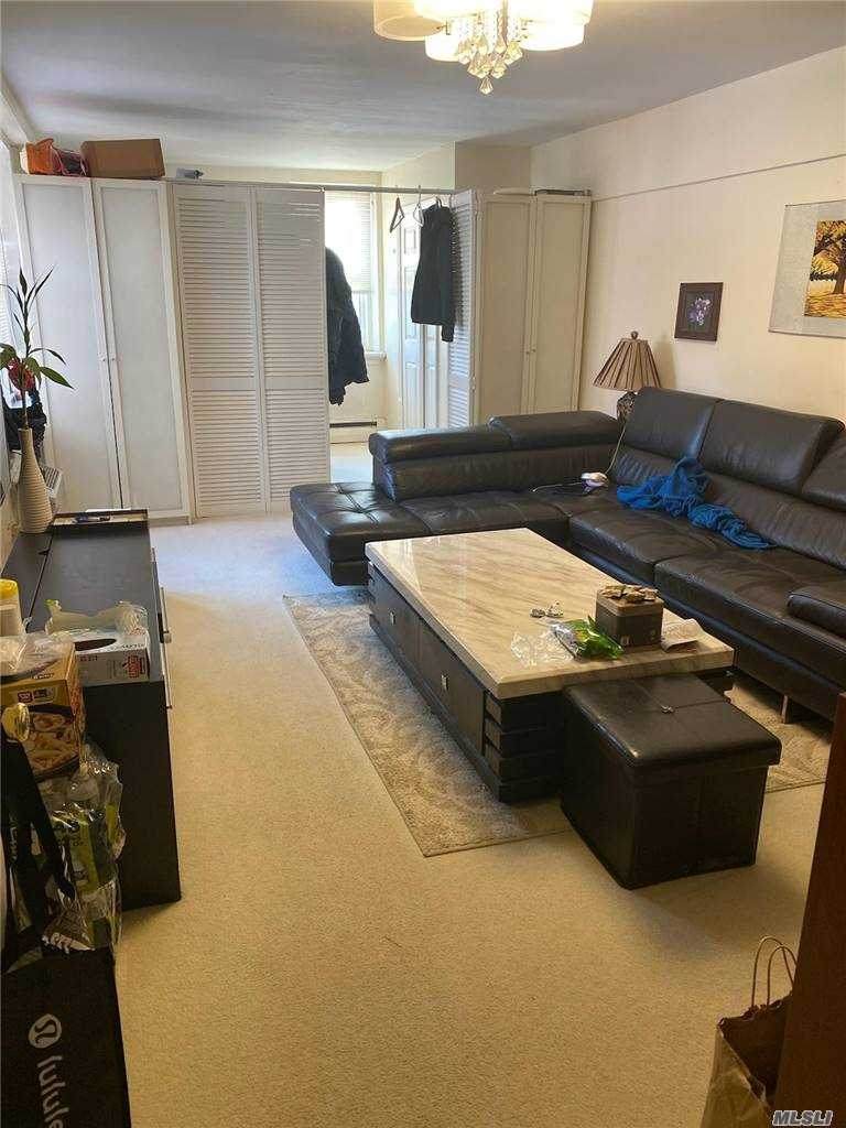 42-42 Colden Street - Photo 1