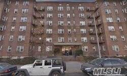 42-40 Bowne Street - Photo 1