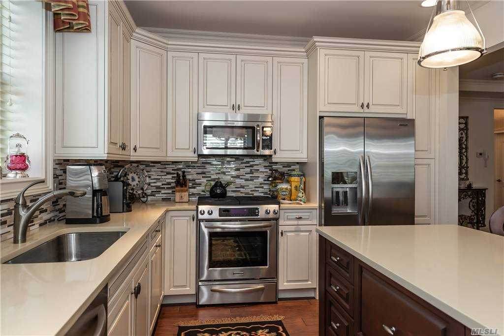 88 Shady Lane - Photo 1