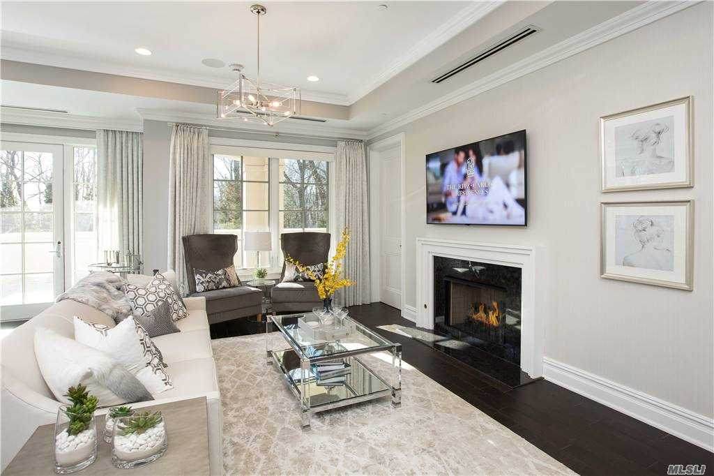 3000 Royal Court - Photo 1