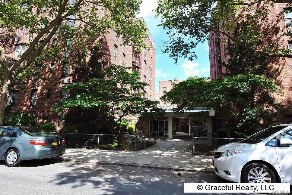 345 Webster Avenue - Photo 1
