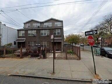 542 Elton Street - Photo 1