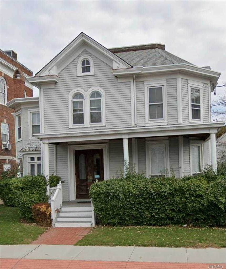 214 Roanoke Avenue - Photo 1