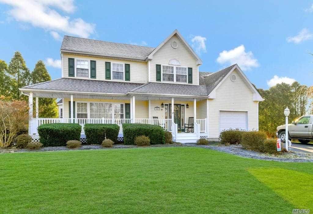 246 Baywood Drive - Photo 1