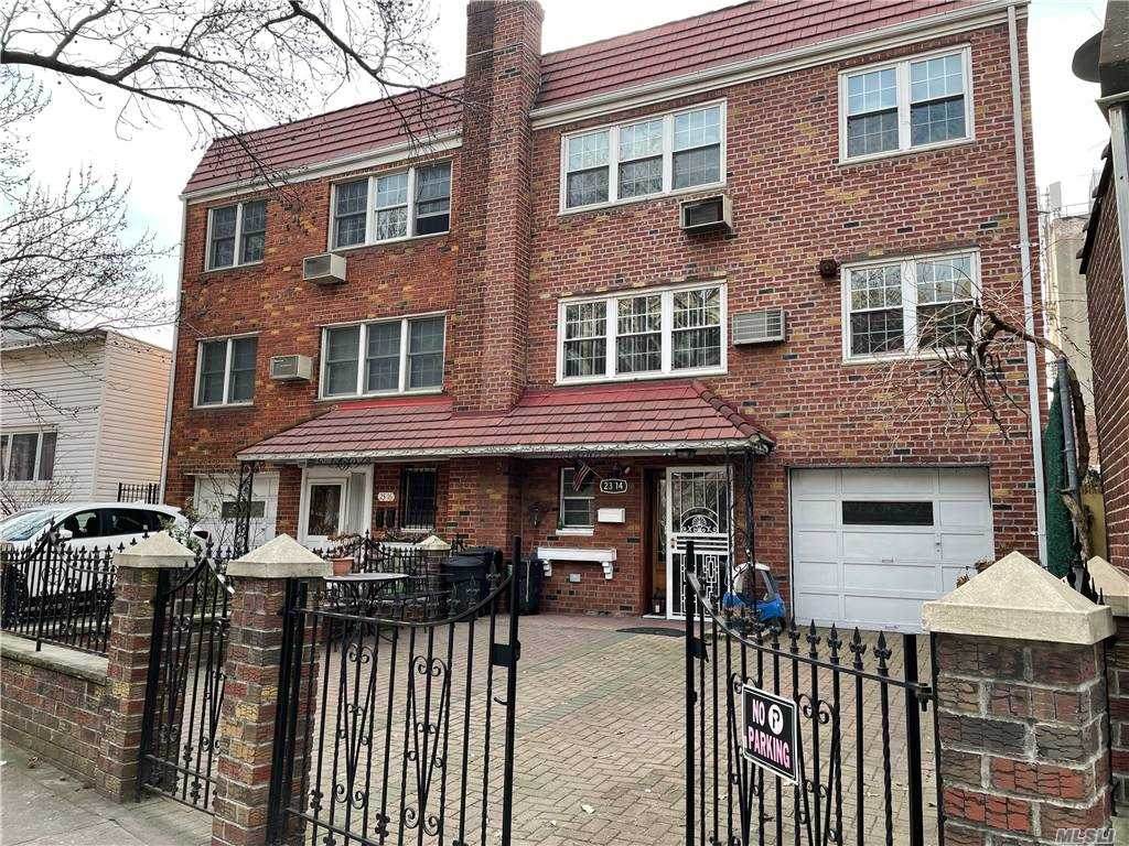 23-14 Hoyt Avenue - Photo 1