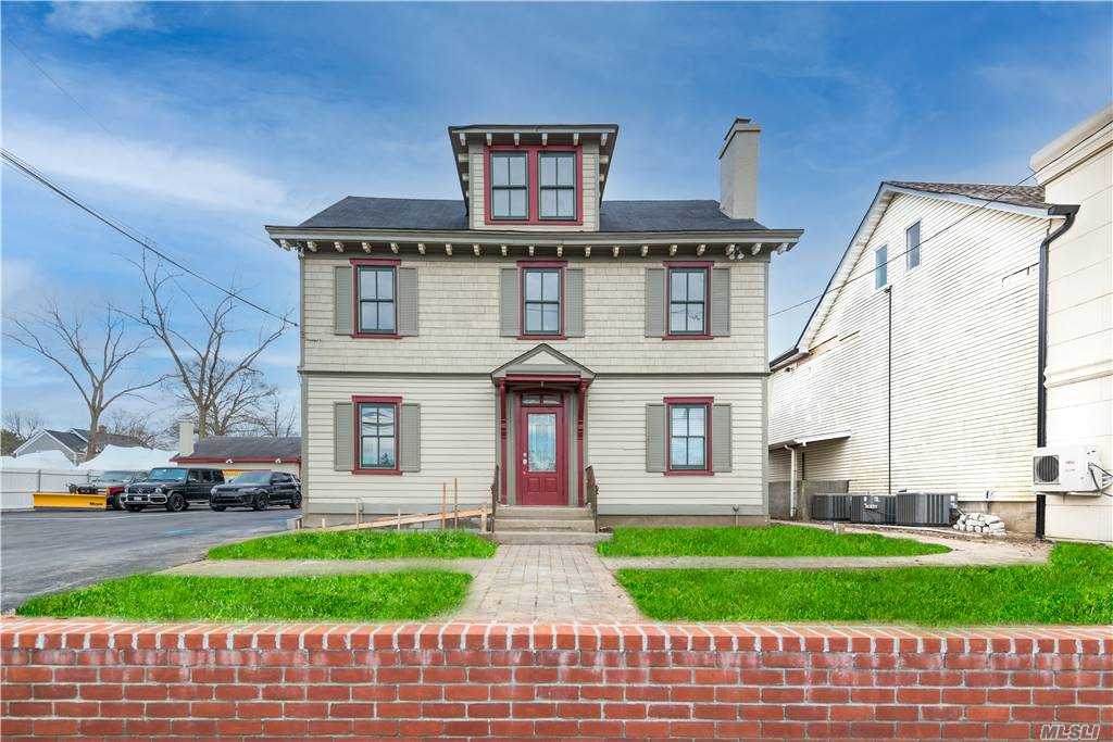 6278 Northern Boulevard - Photo 1