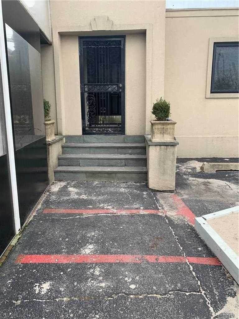125 Deer Park Ave - Photo 1