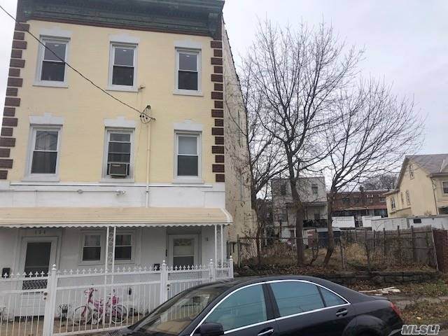 4810 Murdock Avenue - Photo 1