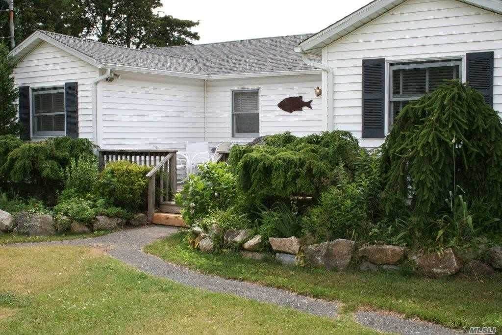 58 Little Neck Road - Photo 1