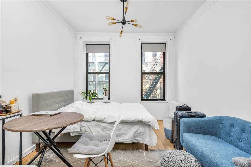 105 Thompson Street - Photo 1