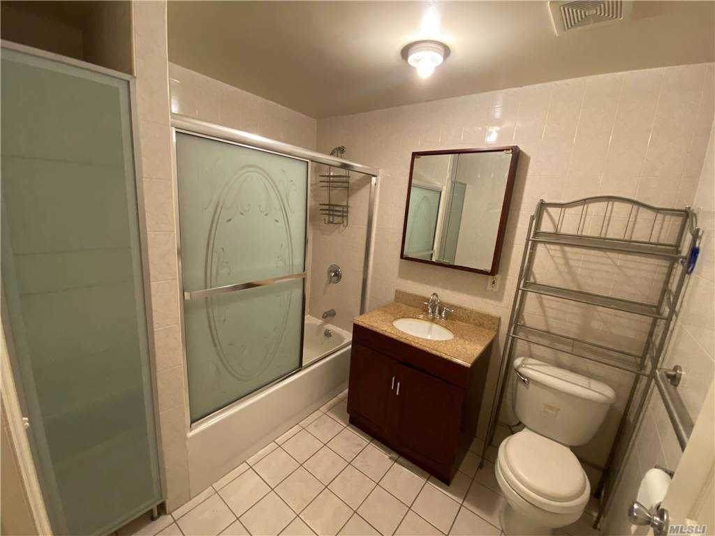 82-20 Britton Avenue - Photo 1