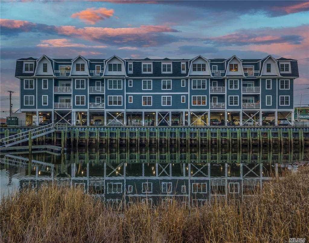 228 Marina Pointe Drive - Photo 1