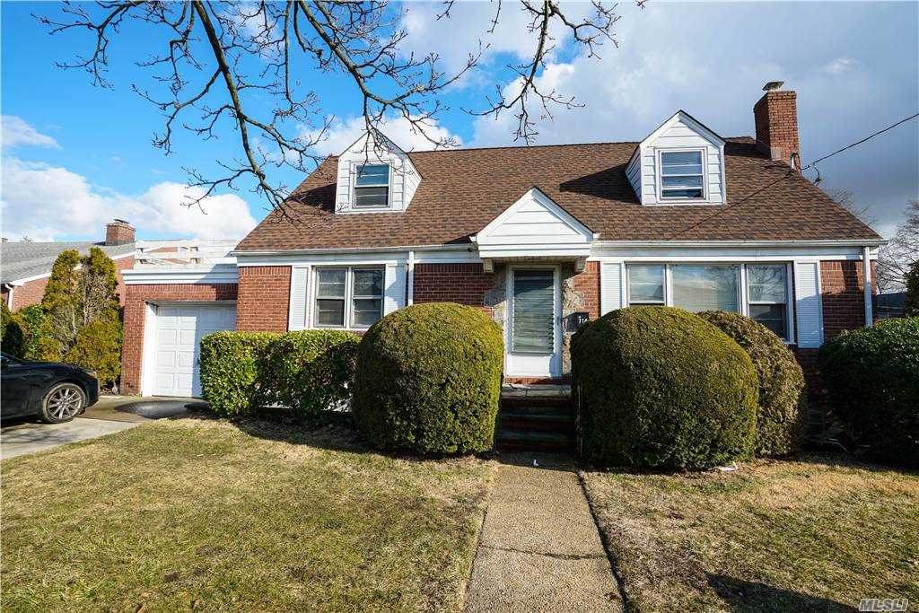 714 Covert Ave - Photo 1